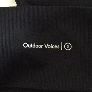 Outdoor voices stretch leggings.